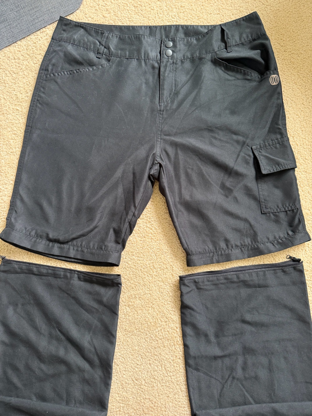 Black Balance Collection convertible lightweight pants / shorts - women’s Large